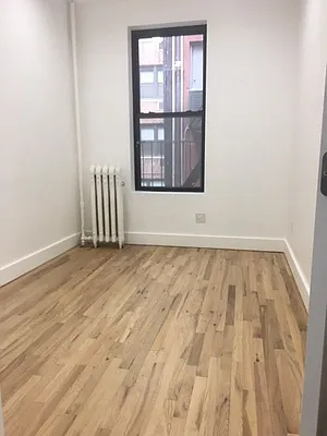 Rented by Avenues Real Estate | media 28