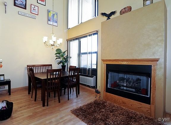 5th image of 2941 S Michigan Ave APT 502