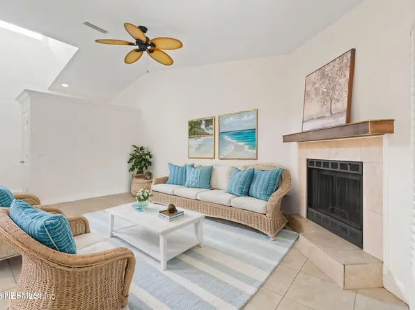 810 SANDPIPER Lane, Ponte Vedra Beach, FL 32082