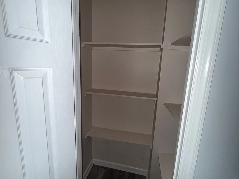 KITCHEN PANTRY