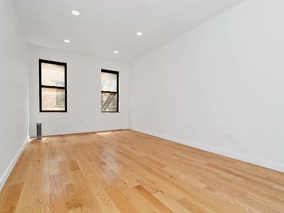 2nd image of 712 W 175th St APT 2E