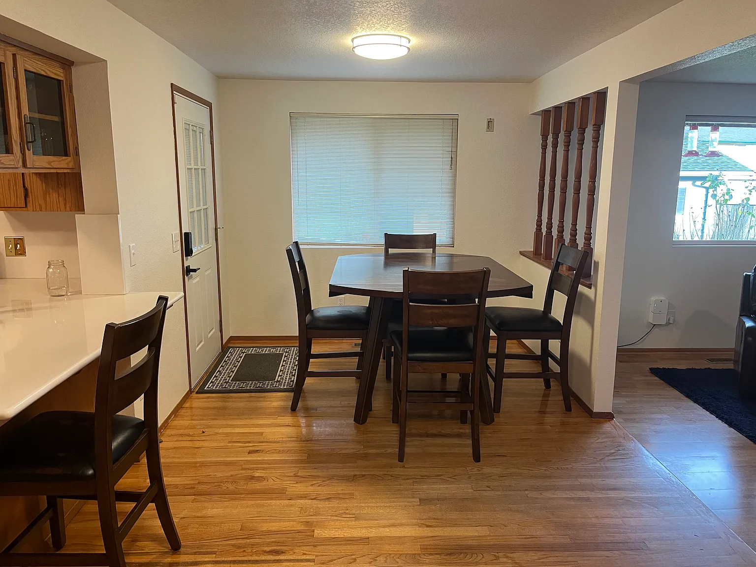 4 bed, 3.5 bath, 2060 sqft, $1,250 — Photo 3