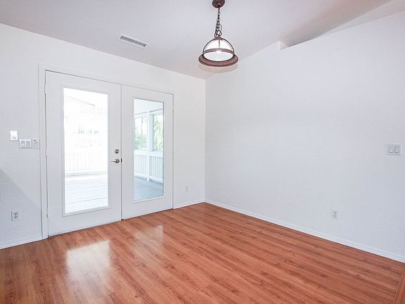 5th image of 4266 N Saratoga Dr