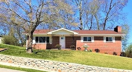 1st image of 1347 Lynnhaven Cir