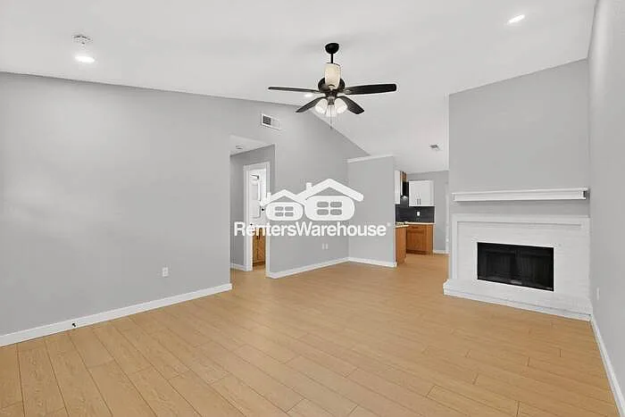 1408 Seely St — Photo 24