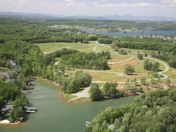 LOT 10 Farm Dr, Moneta, VA 24121