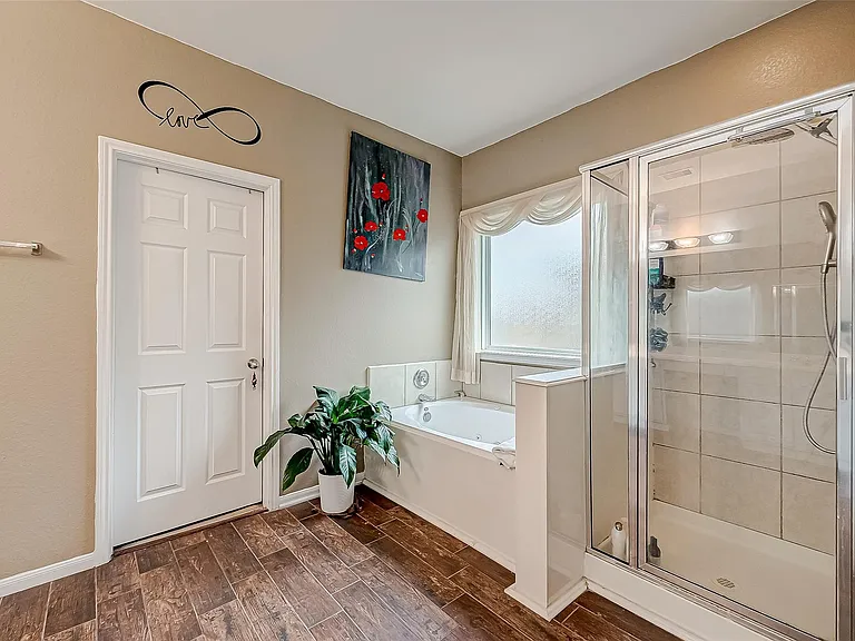4815 Hackamore Brook Ct — Photo 44