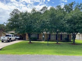 208 Susan Gay St, Pineville, LA 71360