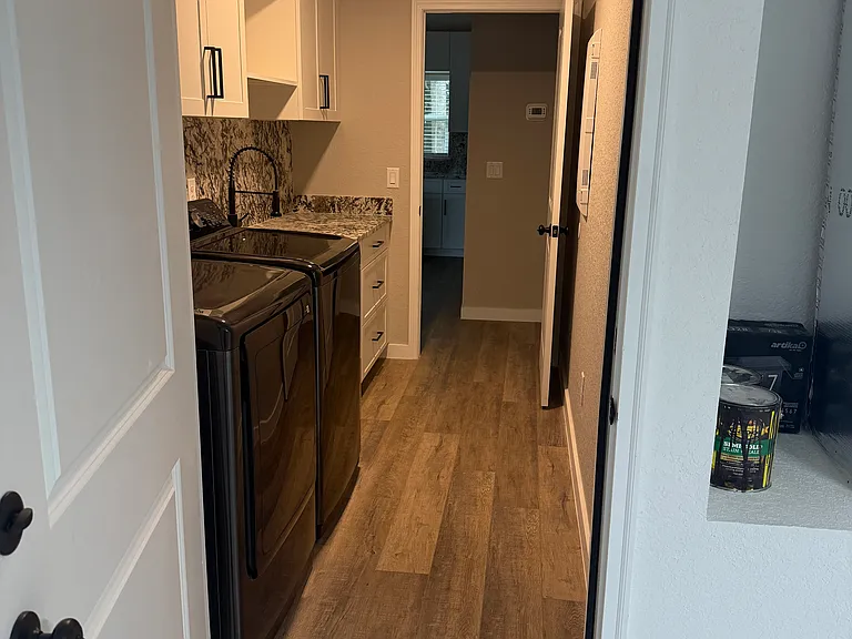 1607 NE 46th Rd — Photo 21