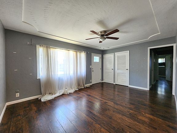 3rd image of 3108 N Fuller Dr