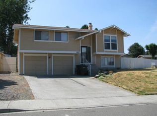 1400 S Ione Pl, Kennewick, WA 99337