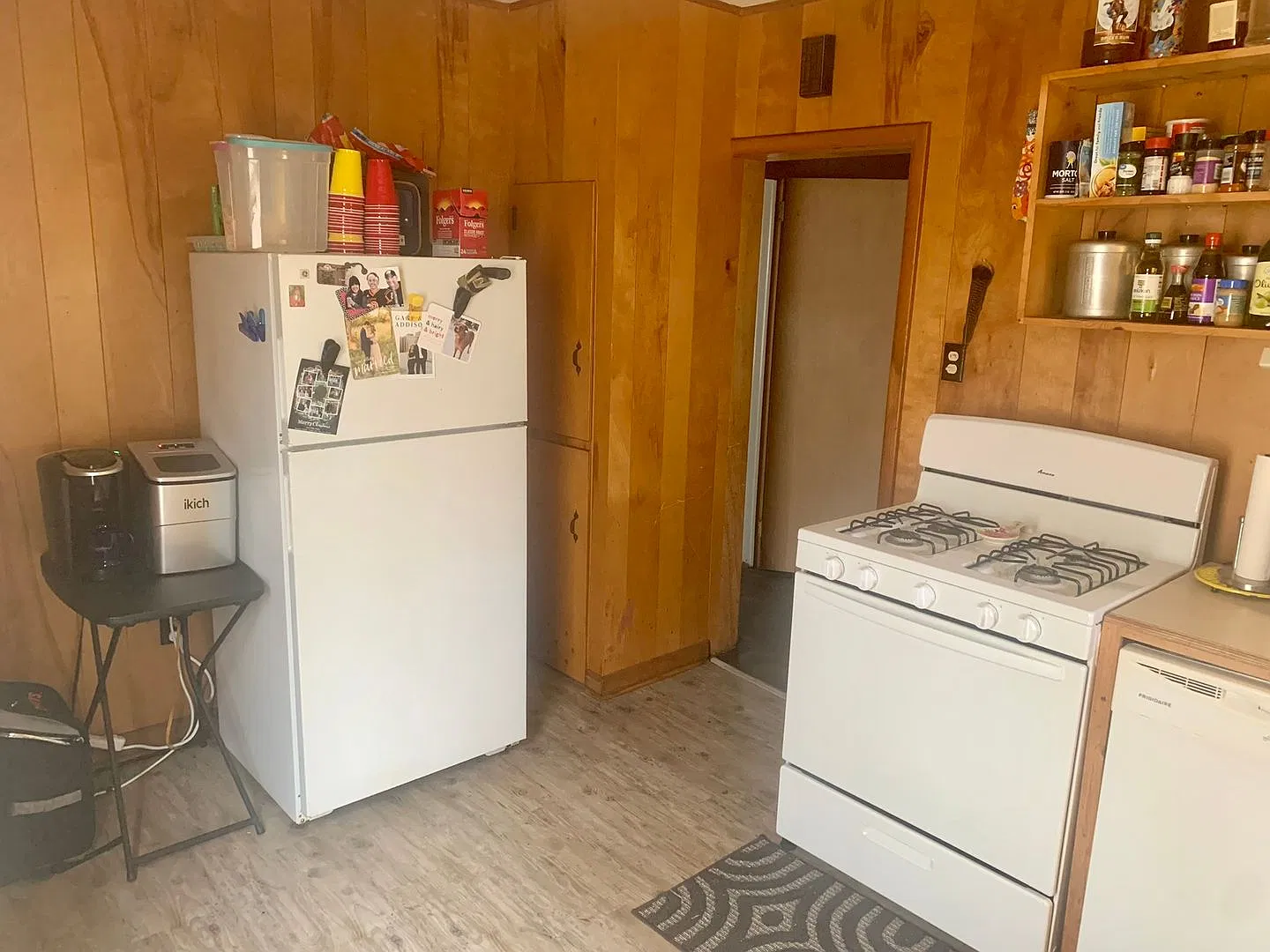 72.9 - 419 S. Duncan — Photo 3