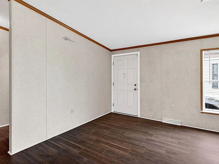 15 W Redwood Ave — Photo 30