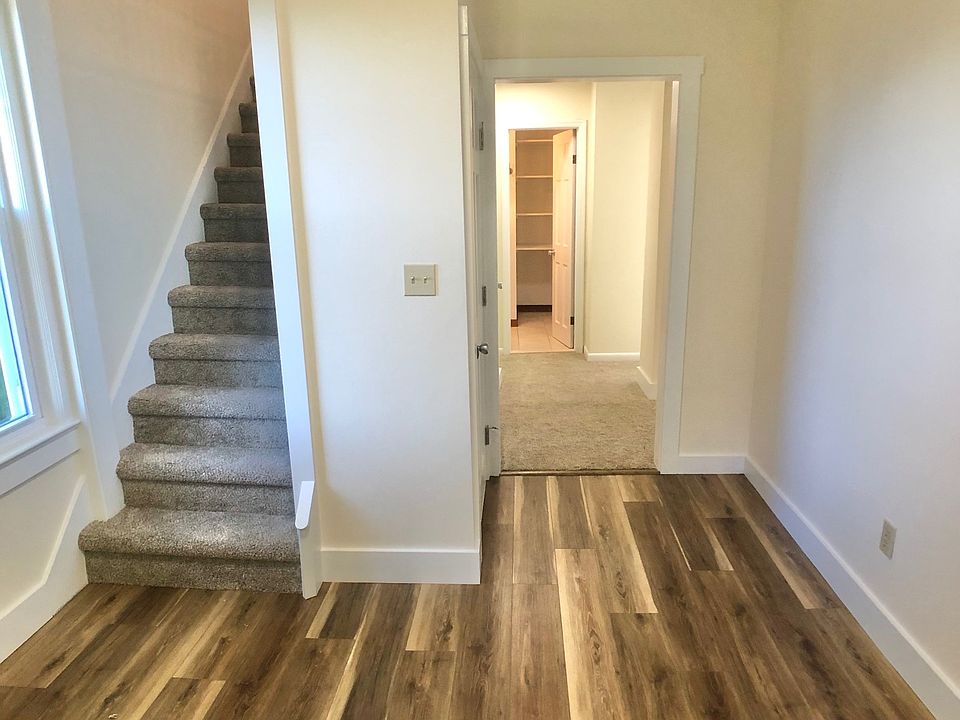 1st image of 48 Custis Ave Floor 2