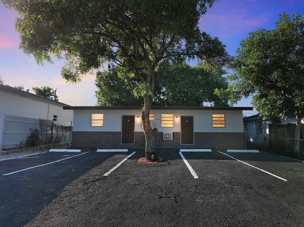 2734 NW 15th St #1-2