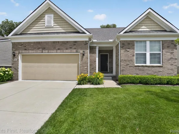 4699 Bingham Rd, Canton, MI 48188