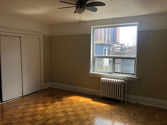 3rd image of 435 Sherbourne St #677272