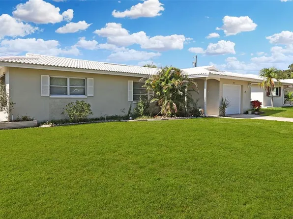 2894 Brookfield Dr, Largo, FL 33771