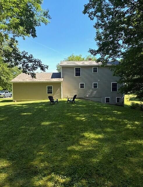 2nd image of 32 Foxcroft Lane
