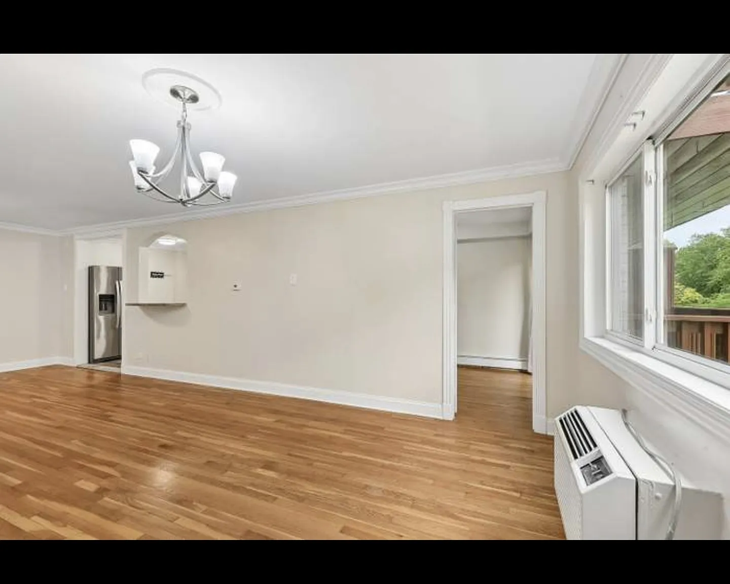 2 bed, 1100 sqft, $1,900 — Photo 3