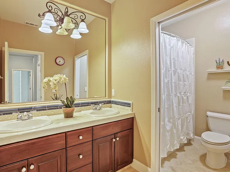 2nd bathroom upstairs