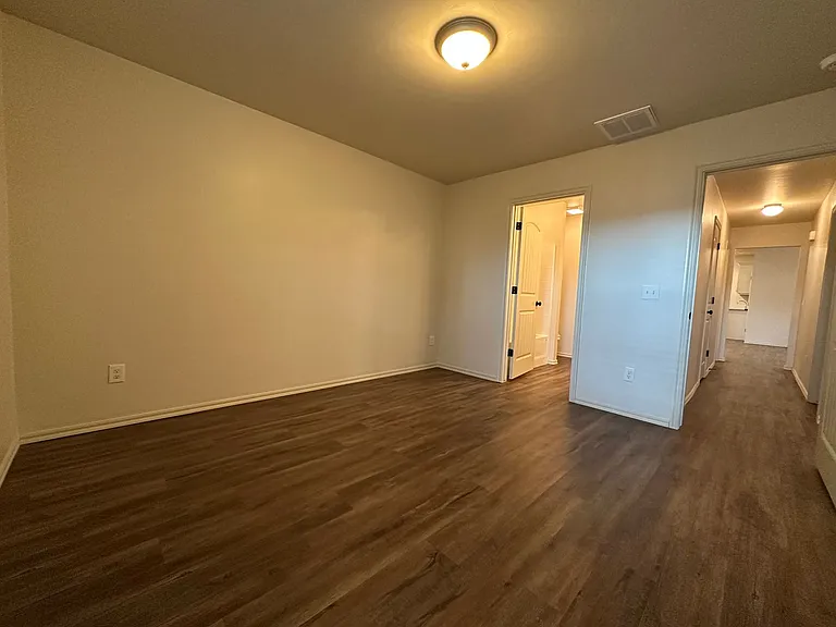 412 Chalk Hill Ct — Photo 38