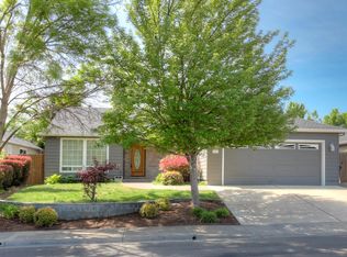 1106 Gatepark Dr, Central Point, OR 97502