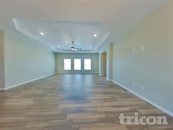 3rd image of 16014 Tokay St