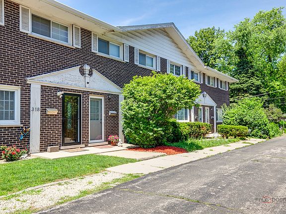 2nd image of 320 Skokie Ct