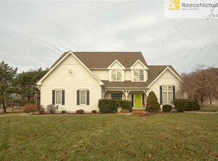 12808 Rosewood St, Leawood, KS 66209