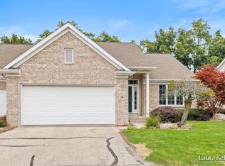 2131 Krislin St NE, Grand Rapids, MI 49505