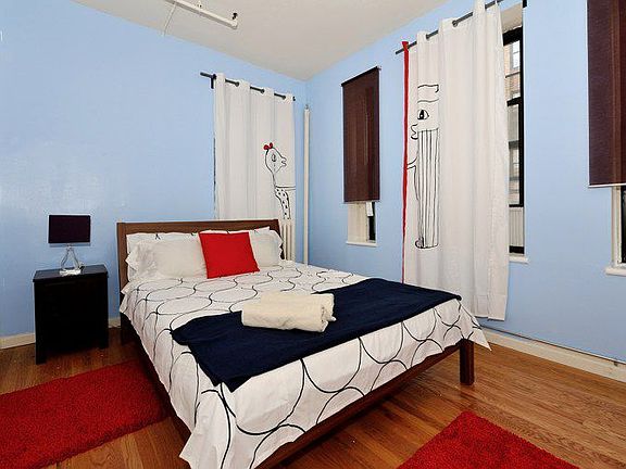 4th image of 177 W 26th St #701