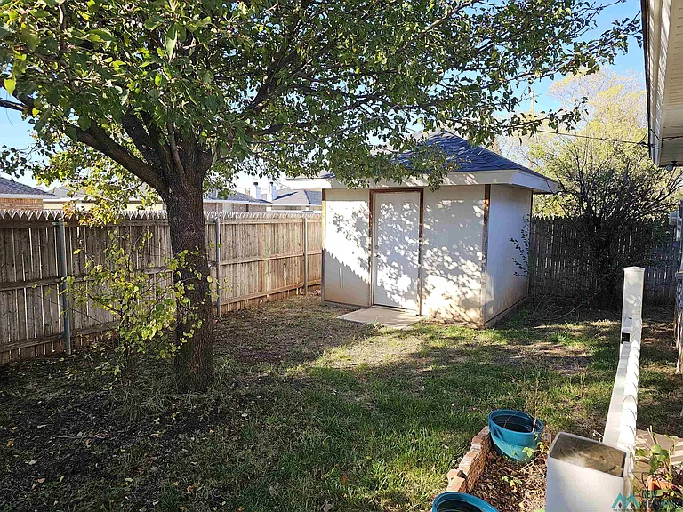 713 Bison Rd — Photo 18