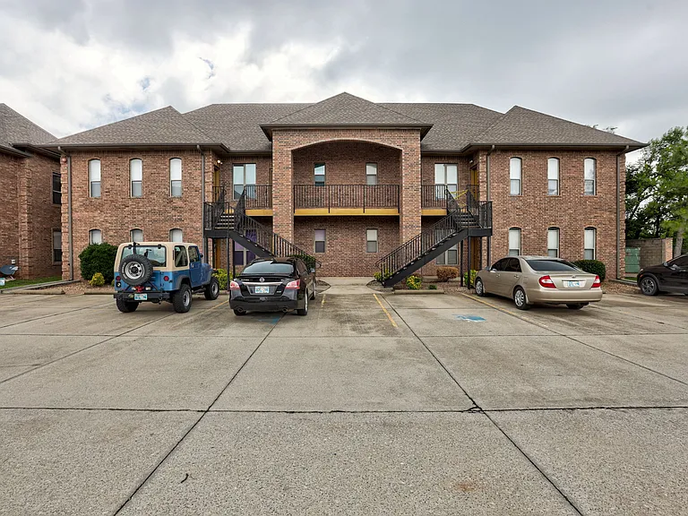 1812 Alameda St #221-1-221 — Photo 1