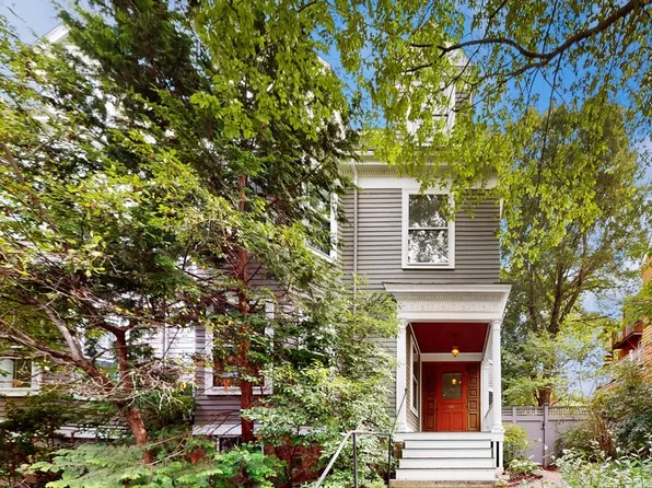 116 Upland Rd, Cambridge, MA 02140