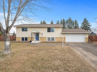 13639 Rose St NW, Andover, MN 55304