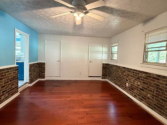 4th image of 46 Wendall Ln