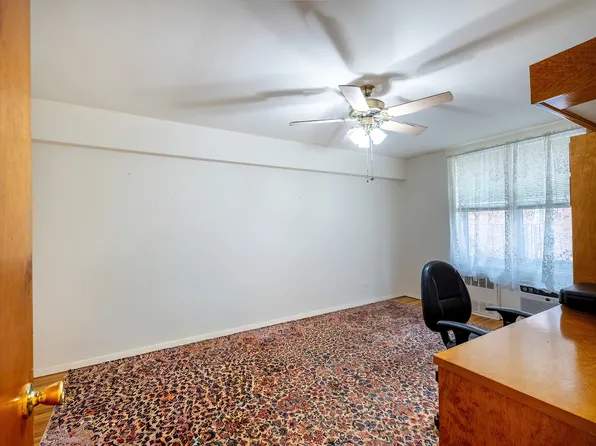 2390 Palisade Avenue image 13 of 24