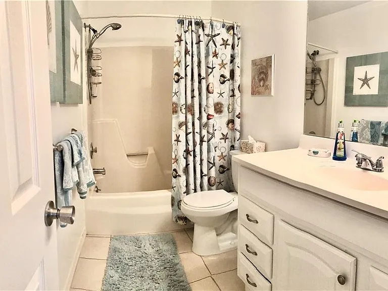 36 Pine Arbor Ln #201 — Photo 12