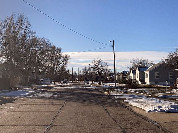 4th image of 1409 Bryant Ave