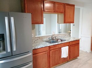 607 Tremont St, Lincoln, IL 62656