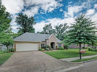 127 Rockbridge Cir, Clinton, MS 39056