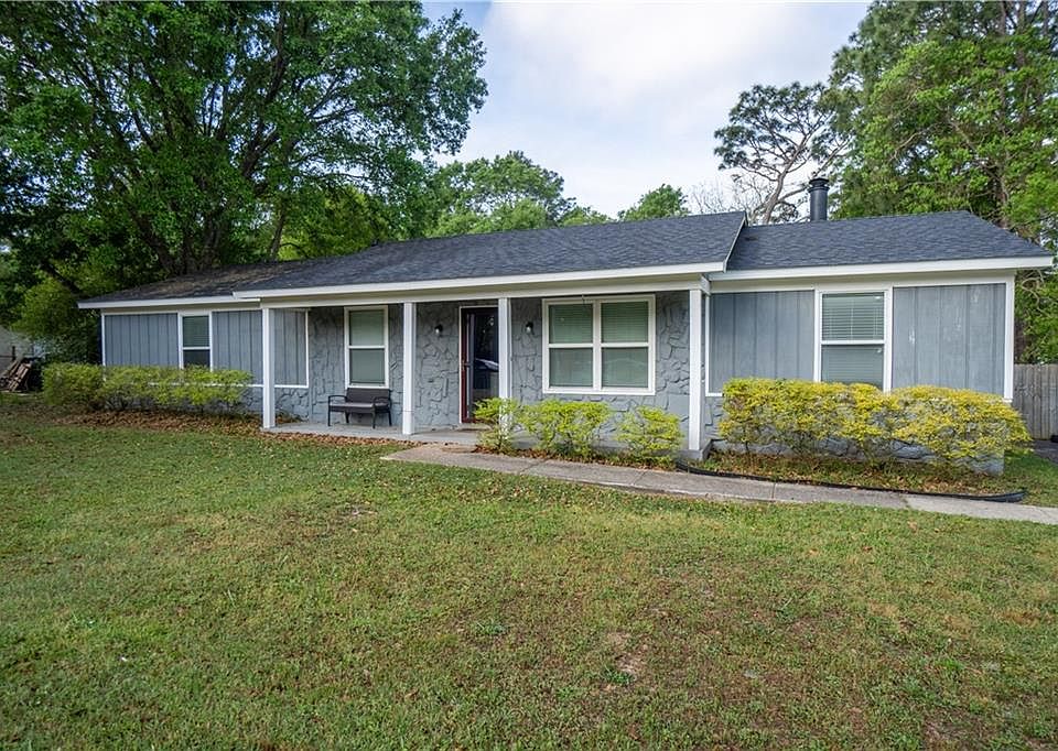 1st image of 2988 Cottage Knoll Dr