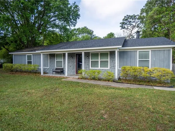 2988 Cottage Knoll Dr, Mobile, AL 36695