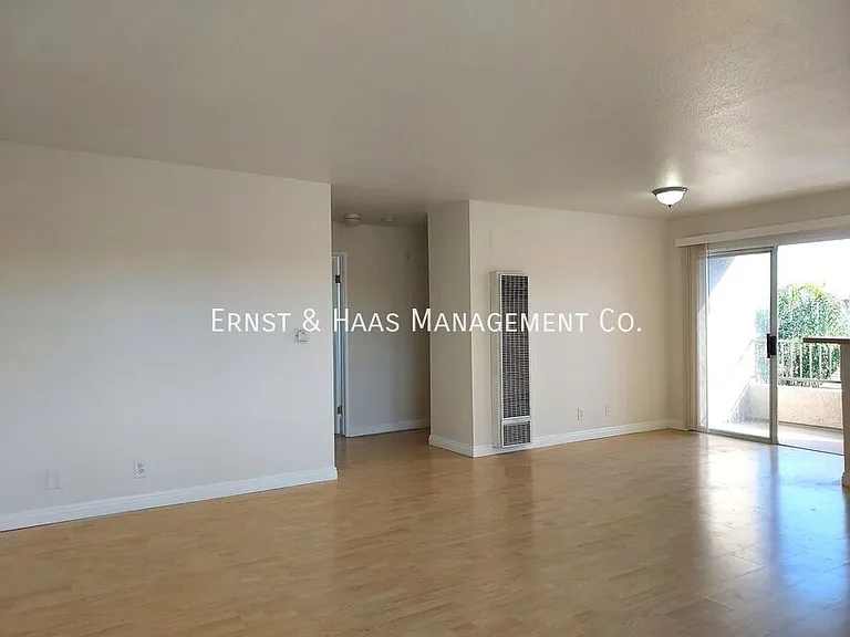 1080 Saint Louis Ave #304 — Photo 5