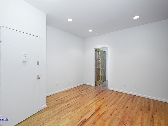 3rd image of 216 E 83rd St APT 3A