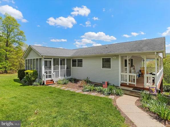 502 Frank Haines Rd, Paw Paw, WV 25434