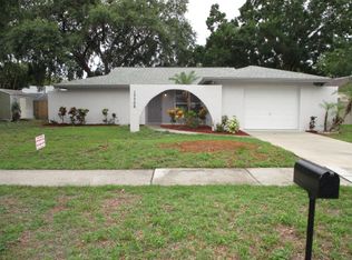 17706 Rivendel Rd, Lutz, FL 33549