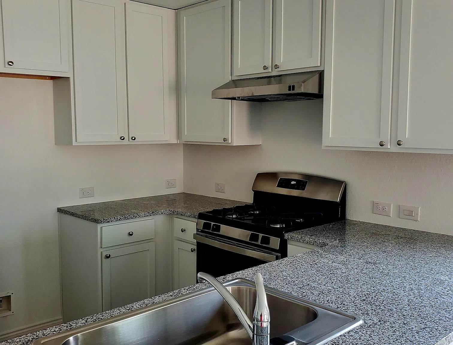 3 bed, 1266 sqft, $1,550 — Photo 3