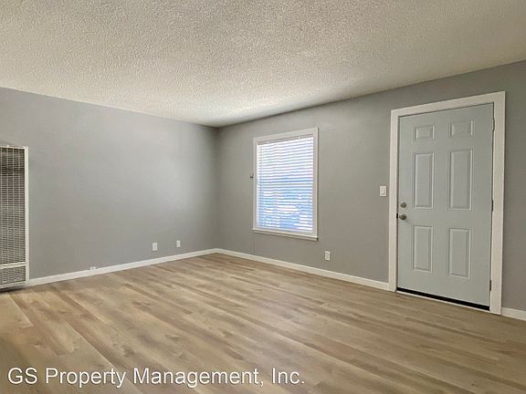 3rd image of 1315 Ebener St #1